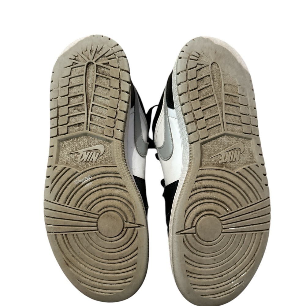 NIKE AIR JORDAN 1 RETRO LOW SMOKE GREY Sneakers - Picture 7 of 8